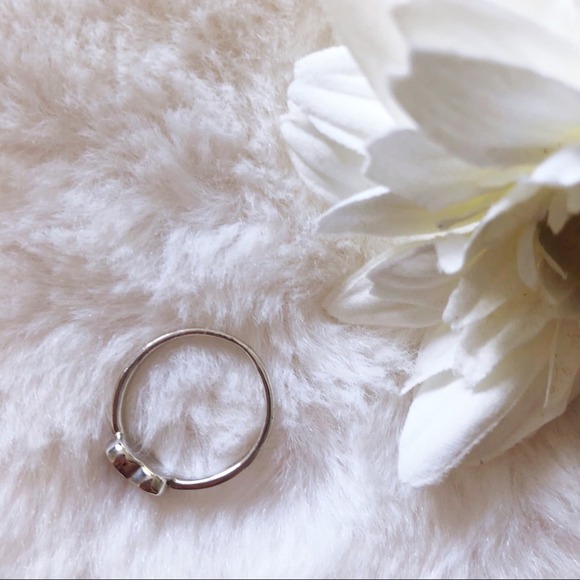 Sterling Silver Heart-Shaped Ring - Picture 2 of 13